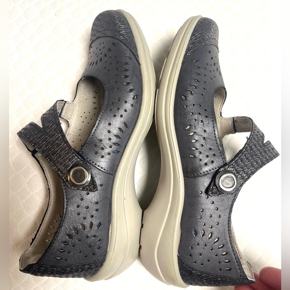 ROMIKA Women's Cassie 55
Charcoal Black Leather Mary Jane 
Size 37 / 6.5 US - Picture 5 of 7